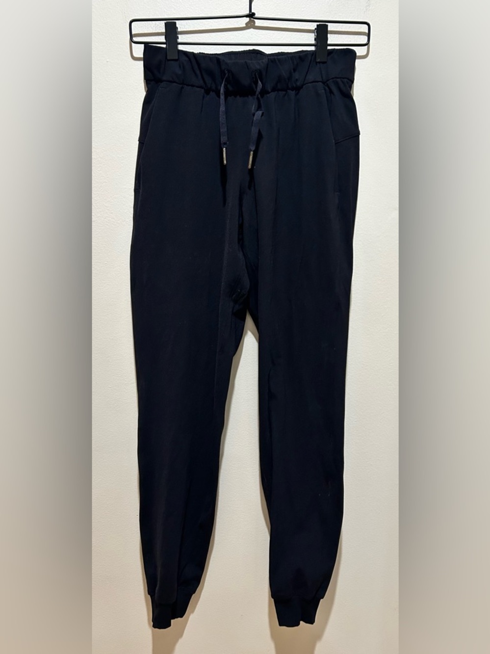 Lululemon On The Fly Black Joggers Pants - Women’s Size 2